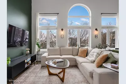 1714 W Le Moyne Street #3W, Chicago, IL 60622 - Photo 9