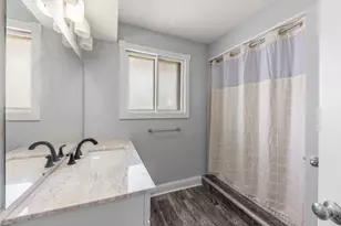 916 Barber Ln, Joliet, IL 60435 - Photo 17