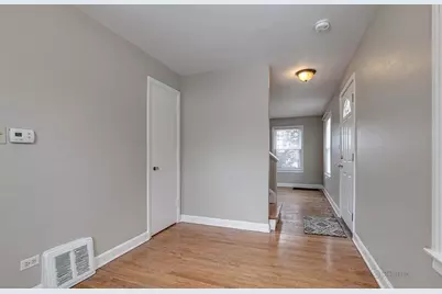 617 Waukegan Road, Deerfield, IL 60015 - Photo 5