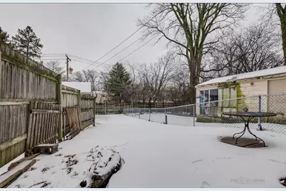 617 Waukegan Road, Deerfield, IL 60015 - Photo 17