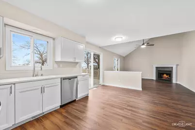 162 N Canyon Drive, Bolingbrook, IL 60490 - Photo 7