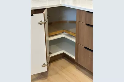 821 W Manor Court, Glenwood, IL 60425 - Photo 17