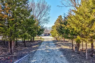 2813 E 2525th Rd, Marseilles, IL 61341 - Photo 3