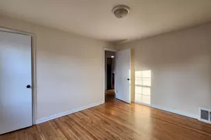 [Address not provided], Chicago, IL 60641 - Photo 5