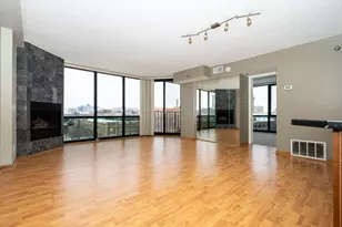 1309 N Wells St, Chicago, IL 60610 - Photo 3