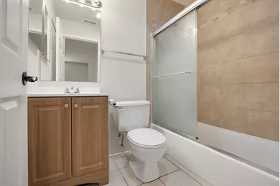 21 N Park Boulevard #B, Streamwood, IL 60107 - Photo 11