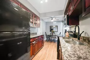 10411 S Komensky Ave, Oak Lawn, IL 60453 - Photo 5