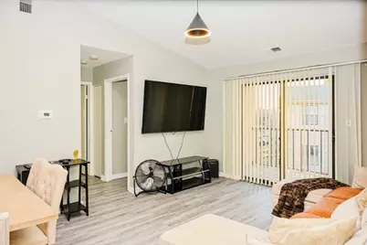 2028 N Rand Road #202, Palatine, IL 60074 - Photo 3