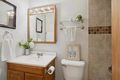 36615 N Streamwood Drive, Gurnee, IL 60031 - Photo 13