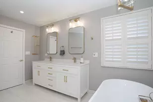 301 Bay Dr, Itasca, IL 60143 - Photo 25