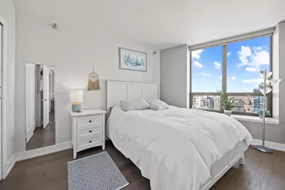 400 N La Salle Drive #3412, Chicago, IL 60654 - Photo 9