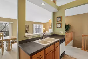 628 King Ct, East Dundee, IL 60118 - Photo 9