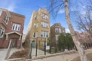 1042 N Kedzie Ave, Chicago, IL 60651 - Photo 1