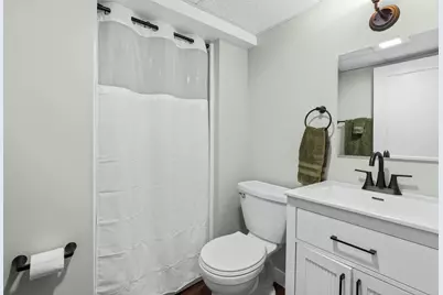 1025 Queen Anne Street, Woodstock, IL 60098 - Photo 13