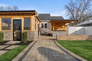 1025 Queen Anne St, Woodstock, IL 60098 - Photo 19