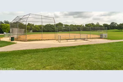 579 Morningside Drive #7, Roselle, IL 60172 - Photo 5