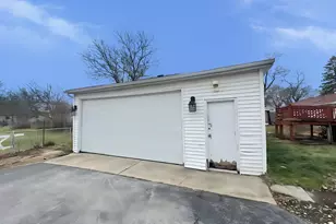 202 E Rose St, Glenwood, IL 60425 - Photo 5