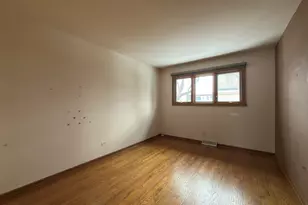 7700 Apple Tree Ln, Willowbrook, IL 60527 - Photo 19