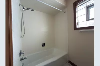 7700 Apple Tree Lane, Willowbrook, IL 60527 - Photo 17