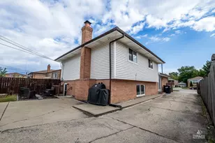 8738 S Troy Ave, Evergreen Park, IL 60805 - Photo 31