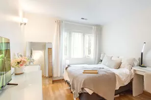 9332 Landings Ln, Des Plaines, IL 60016 - Photo 11