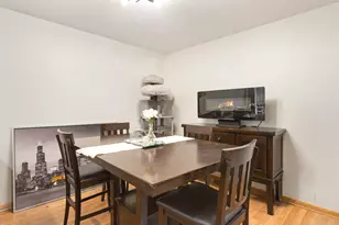 9332 Landings Ln, Des Plaines, IL 60016 - Photo 7