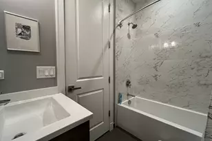 [Address not provided], Chicago, IL 60622 - Photo 17