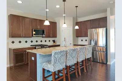 2375 Kelsey Court, Lindenhurst, IL 60046 - Photo 7