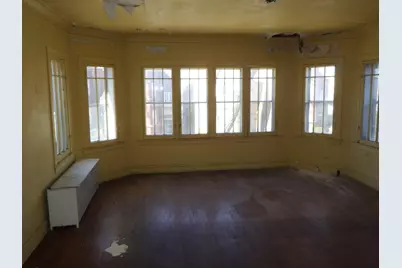 8241 S Clyde Avenue, Chicago, IL 60617 - Photo 5