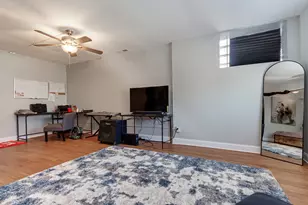 2711 E 93rd St, Chicago, IL 60617 - Photo 7