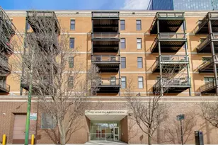 725 N Aberdeen St, Chicago, IL 60642 - Photo 1