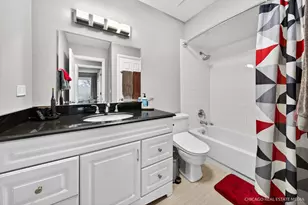 206 Nantucket Harbor, Schaumburg, IL 60193 - Photo 13