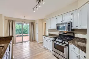 1208 Darnell Dr, Mundelein, IL 60060 - Photo 7