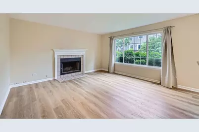 1208 Darnell Drive, Mundelein, IL 60060 - Photo 9