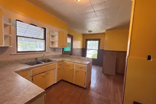 14 W 31st St, Steger, IL 60475 - Photo 5