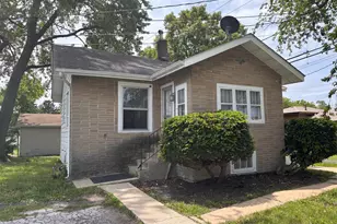 14 W 31st St, Steger, IL 60475 - Photo 1