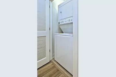 9396 Landings Lane #302, Des Plaines, IL 60016 - Photo 21