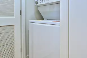 9396 Landings Ln, Des Plaines, IL 60016 - Photo 21