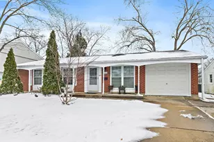 213 Villa Rd, Streamwood, IL 60107 - Photo 1