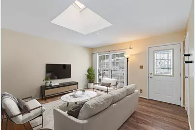 213 Villa Road, Streamwood, IL 60107 - Photo 3