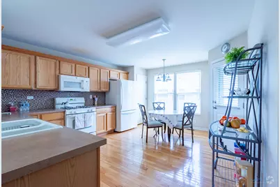 2490 Anna Way, Elgin, IL 60124 - Photo 7