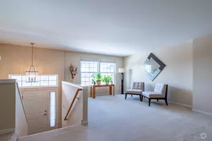 2490 Anna Wy, Elgin, IL 60124 - Photo 5