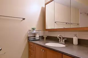 1880 Bonnie Ln, Hoffman Estates, IL 60169 - Photo 19