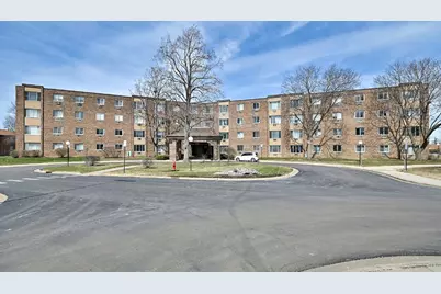 1880 Bonnie Lane #112, Hoffman Estates, IL 60169 - Photo 3