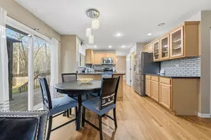 138 Emerald Dr, Streamwood, IL 60107 - Photo 15