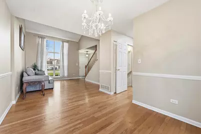 138 Emerald Drive, Streamwood, IL 60107 - Photo 9