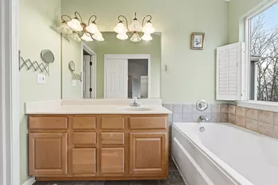 138 Emerald Drive, Streamwood, IL 60107 - Photo 23