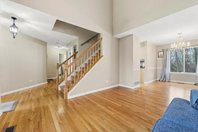 138 Emerald Drive, Streamwood, IL 60107 - Photo 7