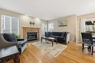 138 Emerald Dr, Streamwood, IL 60107 - Photo 17