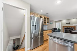 138 Emerald Dr, Streamwood, IL 60107 - Photo 13